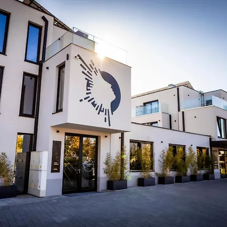 Здравен курорт Therma Numera Longevity 4*